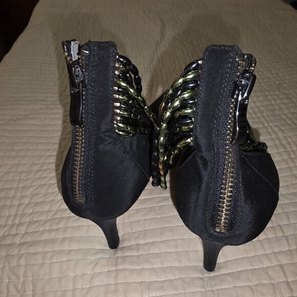 J. Renee - Picture 2 of 11